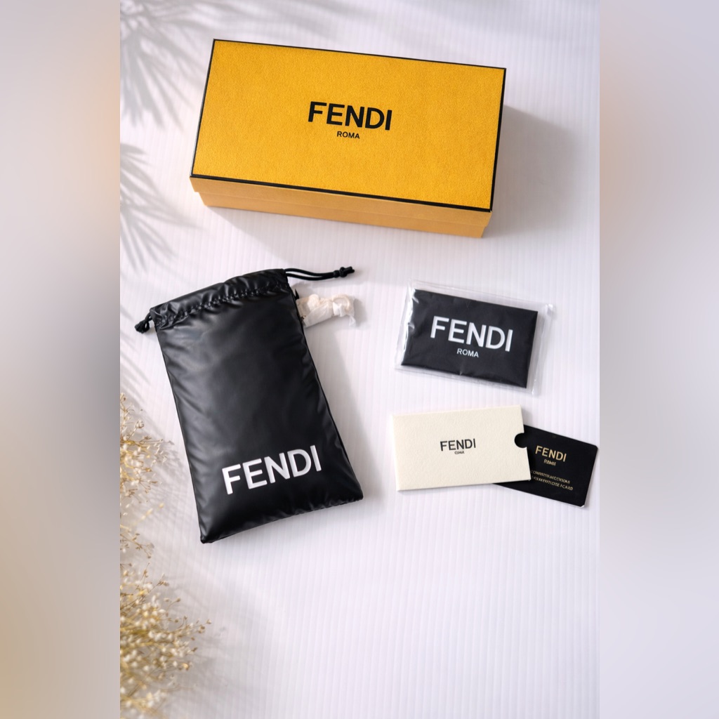 Fendi Roma Sunglasses Packaging Set Box Pouch Cleaning Cloth Certificate Card